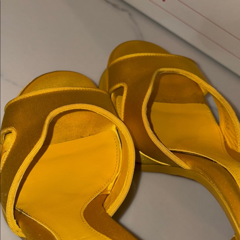 In box like new Alexander McQueen sunflower 🌻 Yellow Women's platform Sandals 39 - Picture 11 of 14
